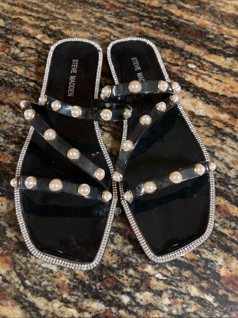 Steve Madden Black Bling Flat Sandals 8